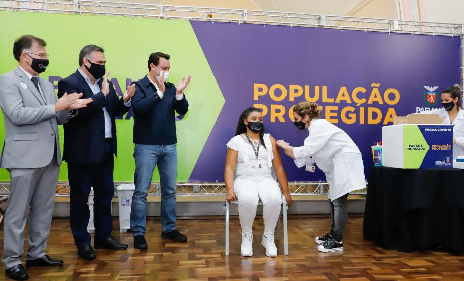 Campanha de vacinação contra a Covid-19 completa dois anos no Paraná
