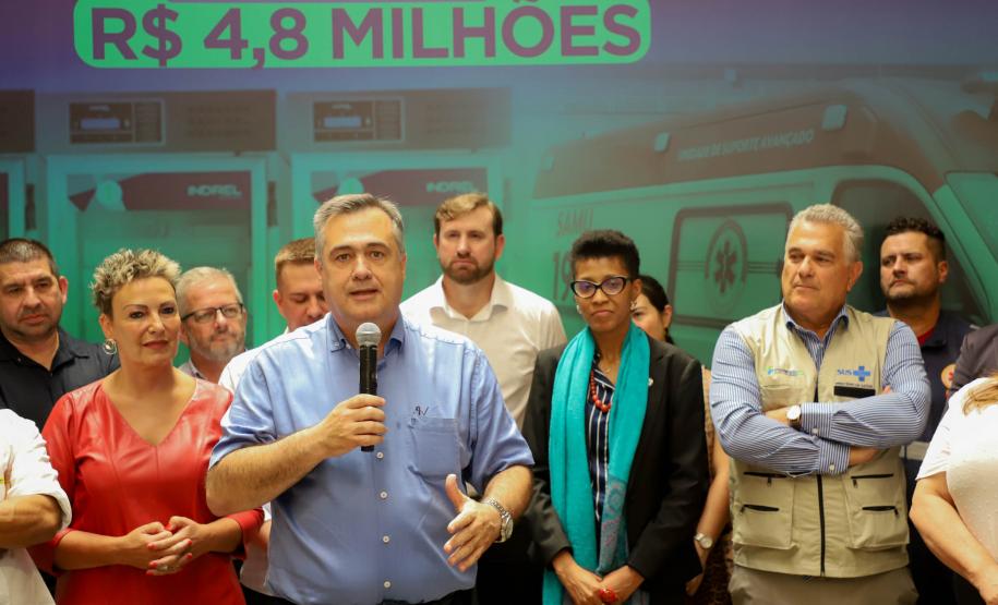 Municípios recebem ambulâncias do Samu e 93 câmaras frias para armazenamento de vacinas