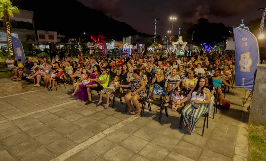 Com início de sessões de cinema ao ar livre, Estado aumenta opções de lazer no Litoral