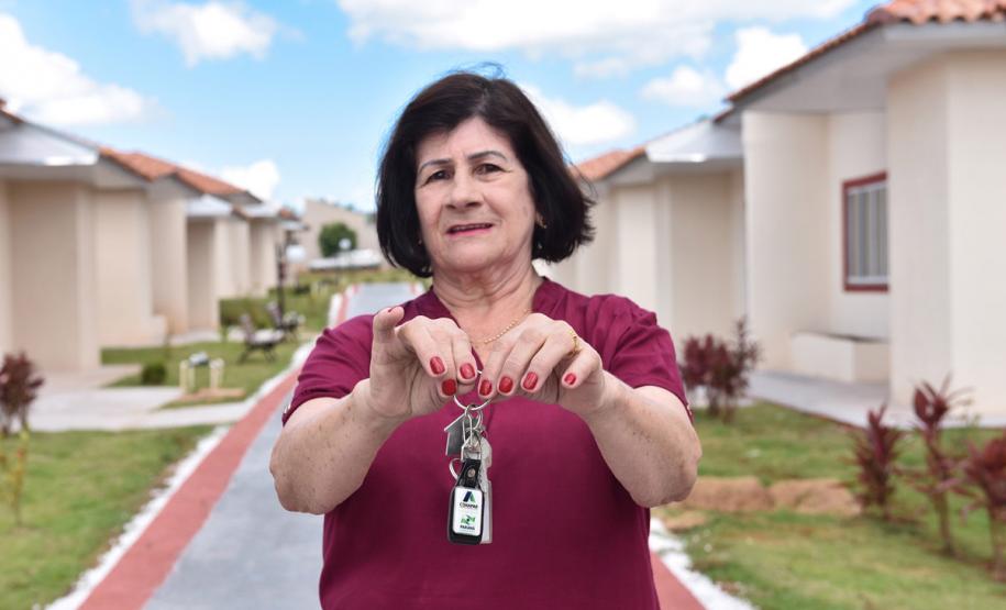 Mulheres são as mais beneficiadas com a construção de casas populares no Paraná