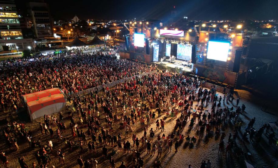Shows no Litoral: sertanejo e forró embalam fim de semana em Matinhos e Pontal do Paraná
