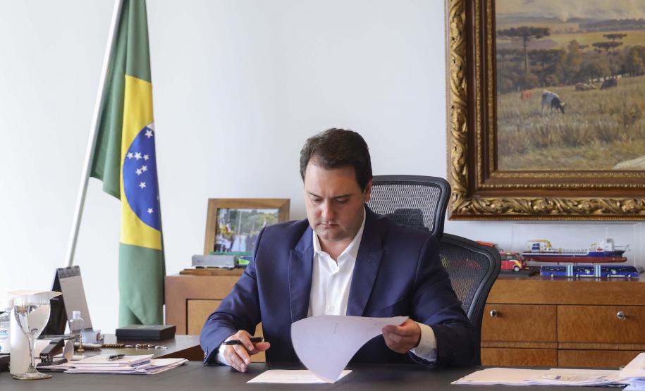 Governador autoriza progressão de 329 profissionais da Polícia Civil do Paraná