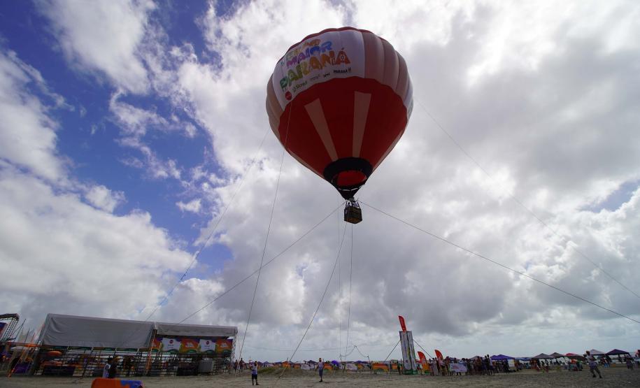 Beleza contemplada do alto: voo de balão estreia no Verão Maior Paraná