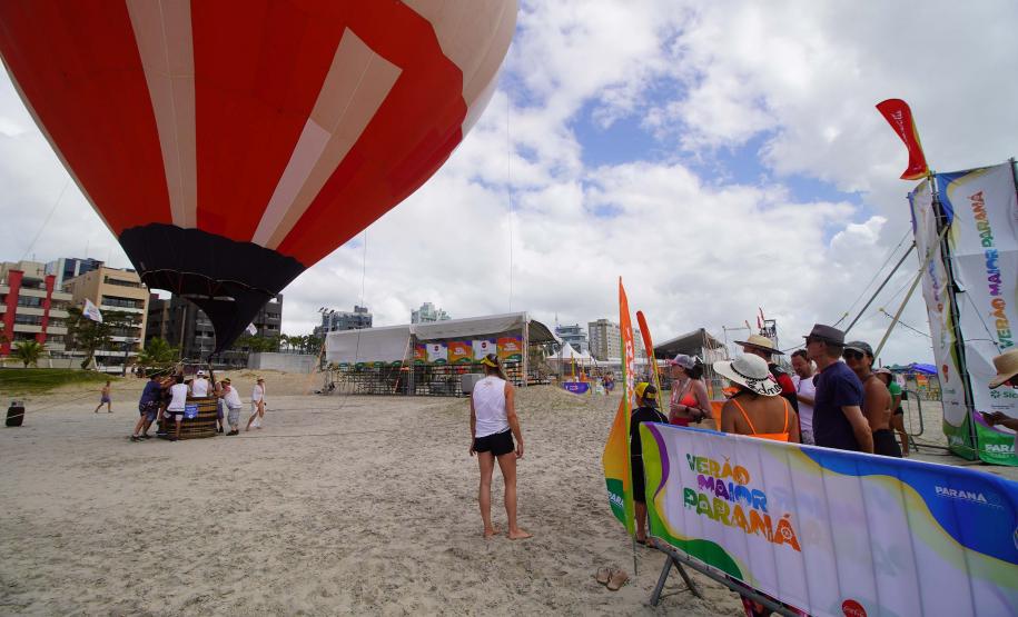 Beleza contemplada do alto: voo de balão estreia no Verão Maior Paraná
