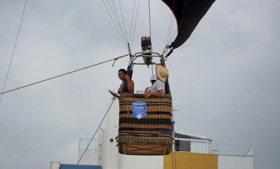 Beleza contemplada do alto: voo de balão estreia no Verão Maior Paraná