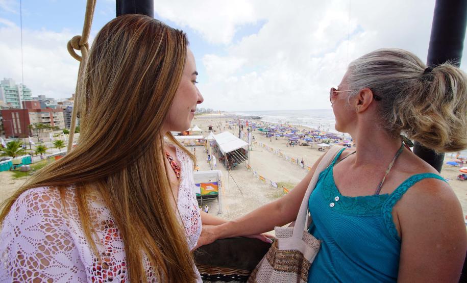 Beleza contemplada do alto: voo de balão estreia no Verão Maior Paraná