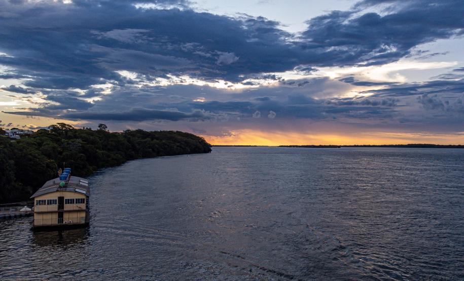 Estado amplia opções de lazer a veranistas que visitam praias de água doce do Noroeste