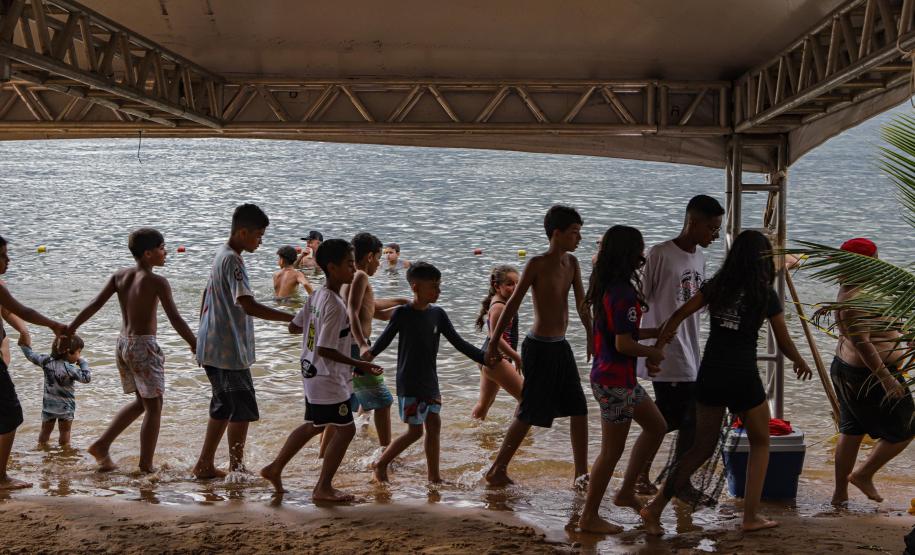 Estado amplia opções de lazer a veranistas que visitam praias de água doce do Noroeste