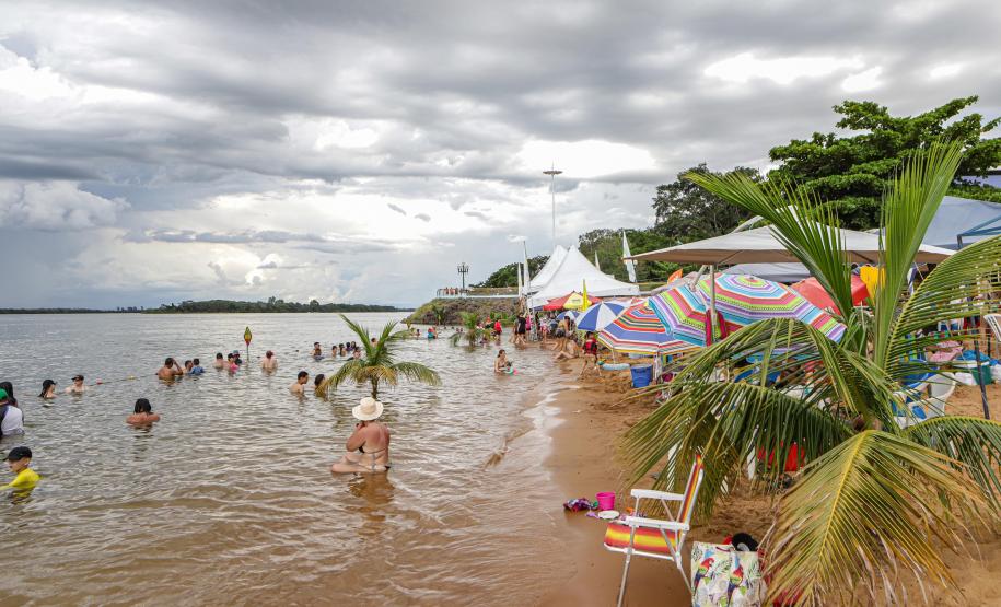 Estado amplia opções de lazer a veranistas que visitam praias de água doce do Noroeste