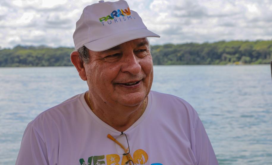 PORTO RICO - Estado amplia opções de lazer a veranistas que visitam praias do Noroeste - Na foto, o coordenador regional da Paraná Turismo no Noroeste, Douglas Bacaro -