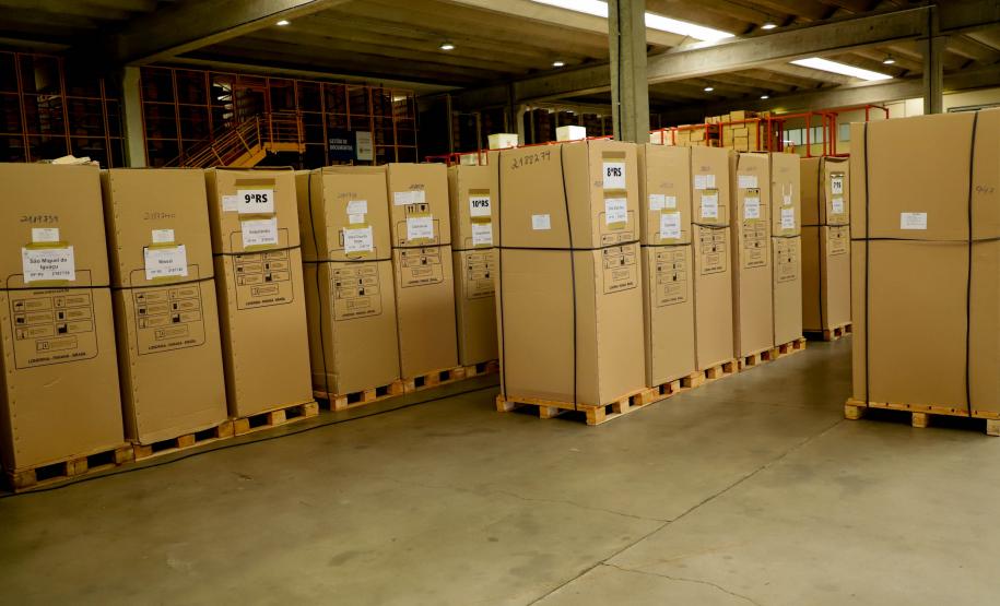 Municípios recebem ambulâncias do Samu e 93 câmaras frias para armazenamento de vacinas