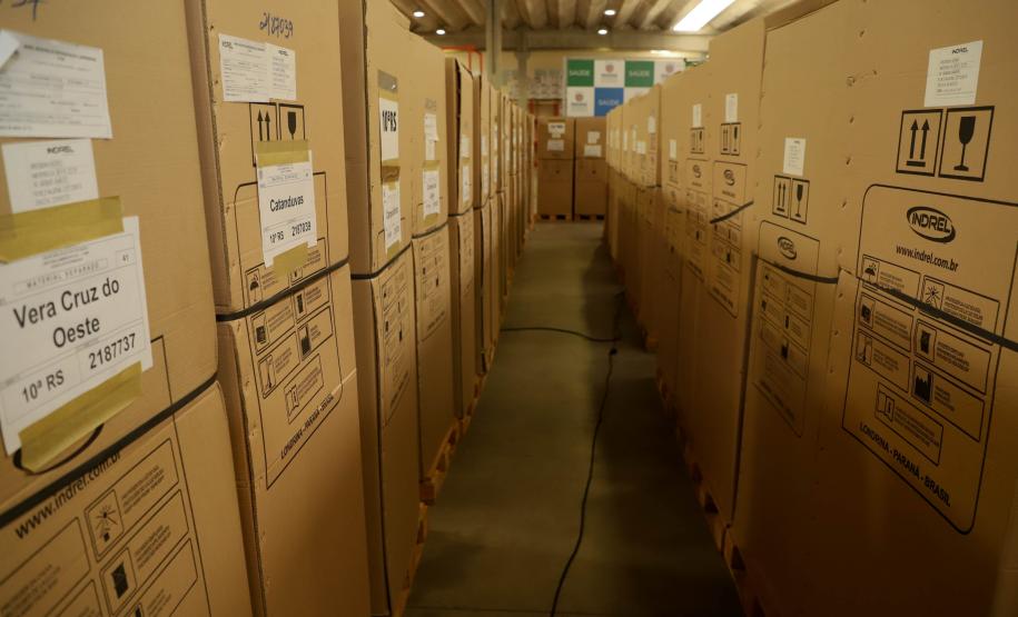 Municípios recebem ambulâncias do Samu e 93 câmaras frias para armazenamento de vacinas