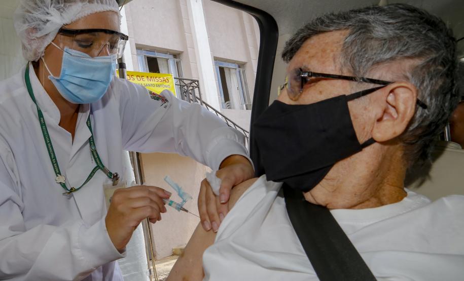 Campanha de vacinação contra a Covid-19 completa dois anos no Paraná
