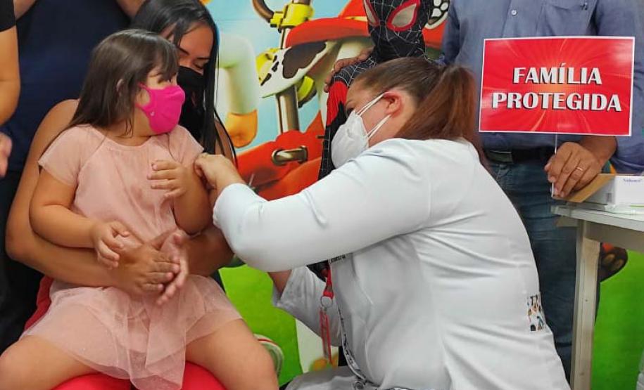 Campanha de vacinação contra a Covid-19 completa dois anos no Paraná