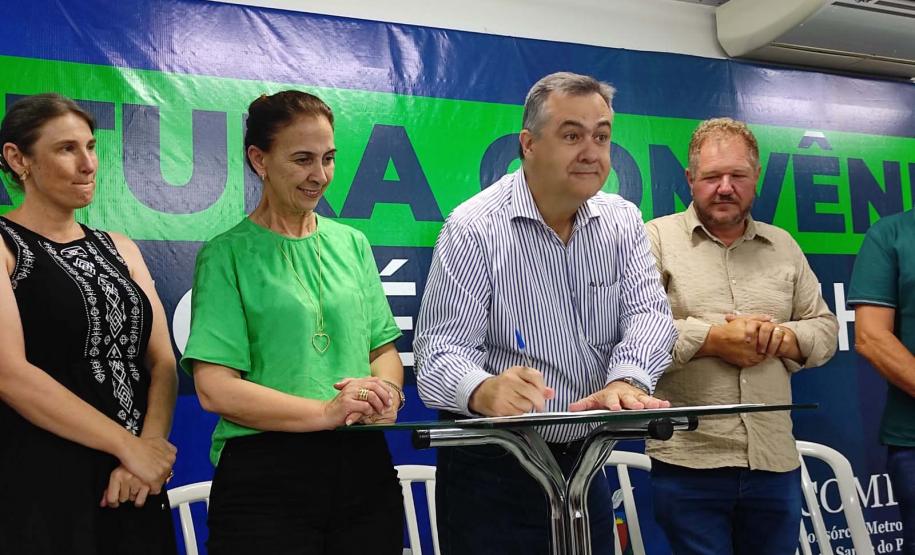 Governo formaliza construção de Ambulatório de Especialidades em São José dos Pinhais