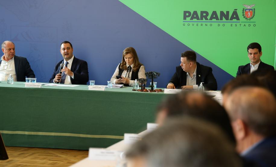 Em reunião com secretariado, governador reforça pedido de gestão guiada pela eficiência