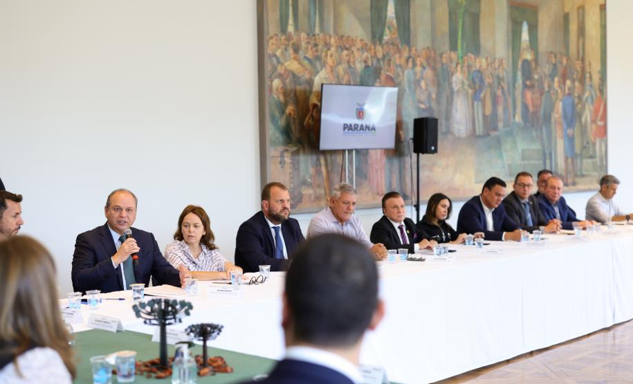 Em reunião com secretariado, governador reforça pedido de gestão guiada pela eficiência