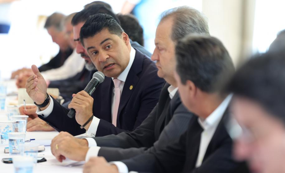 Em reunião com secretariado, governador reforça pedido de gestão guiada pela eficiência