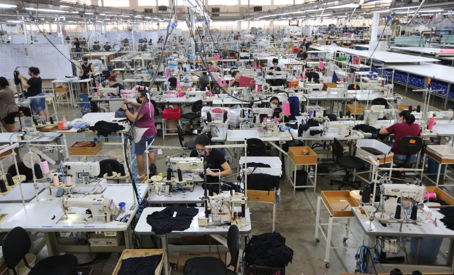 Indústria do Paraná cresce 3,9% em dezembro, melhor resultado do Sul