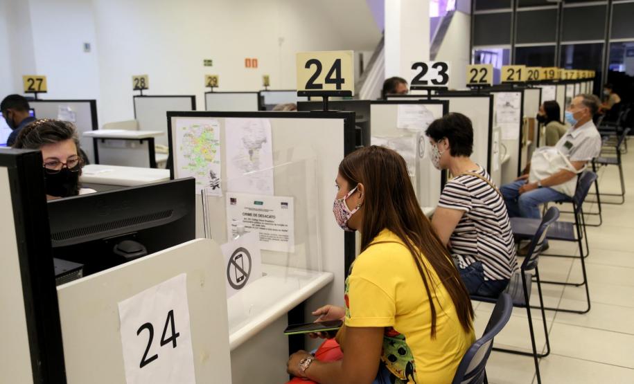 Agências do Trabalhador do Paraná têm 12,7 mil vagas em todos os segmentos da economia