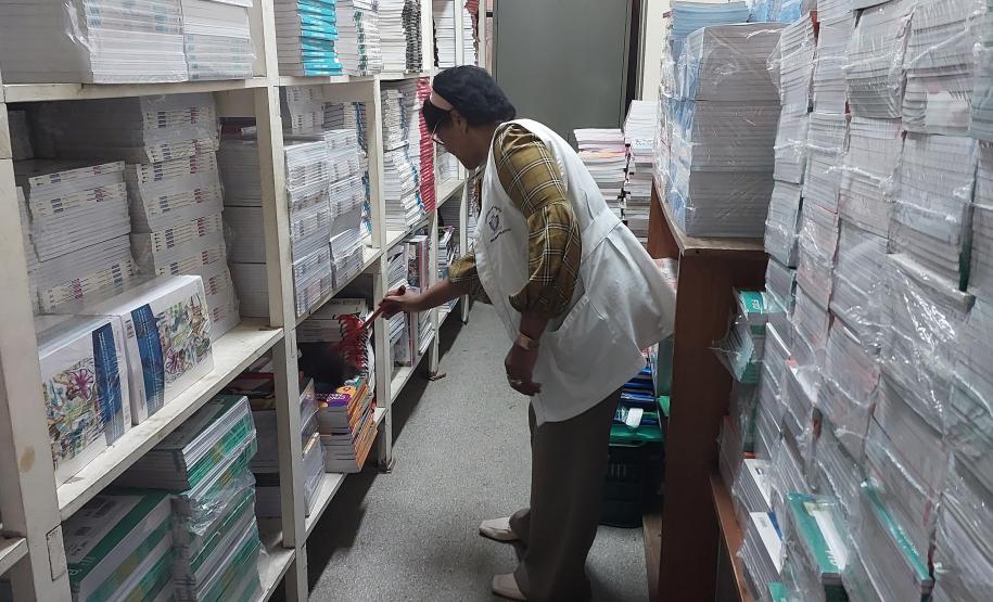 Colégios estaduais se preparam para volta às aulas, que acontece na próxima segunda-feira.