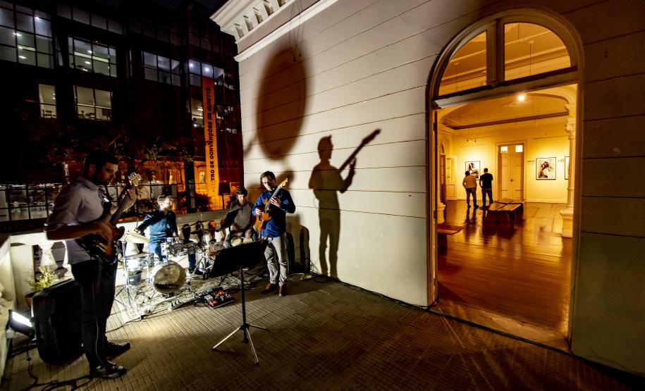 Tons Vizinhos, MIS/PR