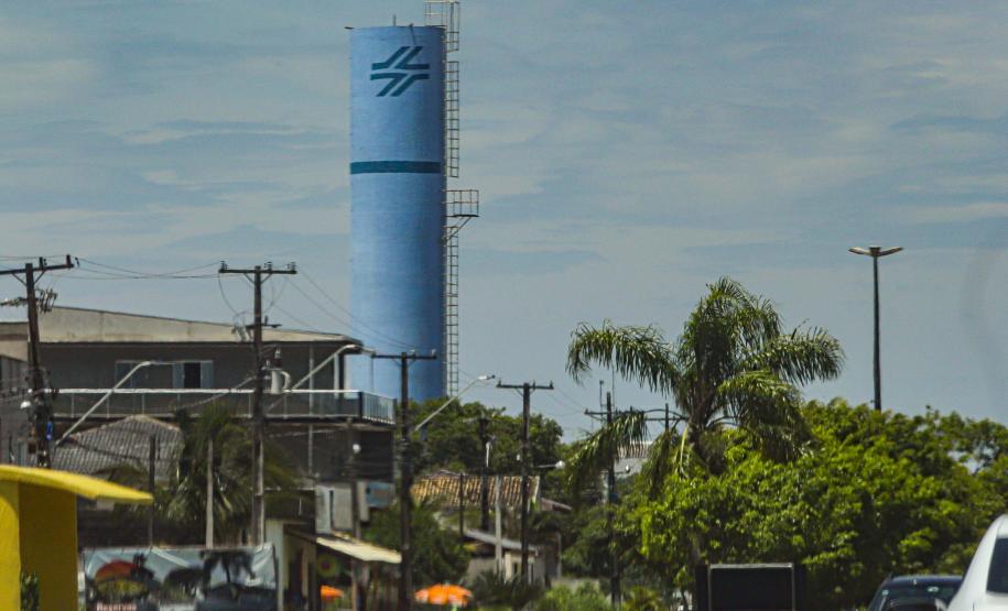 Com previsão de dobrar consumo de água no Carnaval, Sanepar reforça abastecimento no Litora