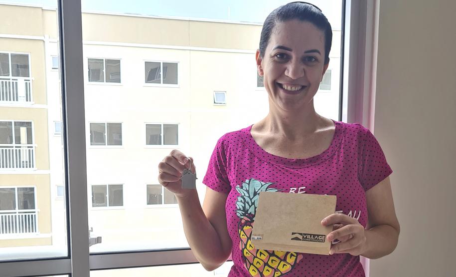 Governo ajuda e 83 famílias de Cascavel realizam o sonho da casa própria