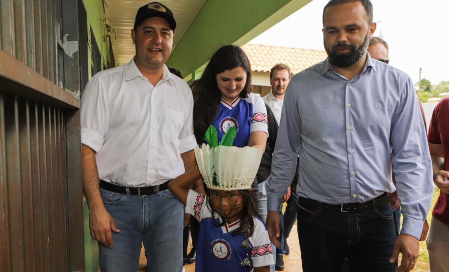 Manoel Ribas, 02 de fevereiro do 2023 - O governador Carlos Massa Ratinho Junior entregou na manhã desta quinta-feira as obras de ampliação no Colégio Estadual Indígena Cacique Gregório Kaekchot, na terra indigina Ivaí.