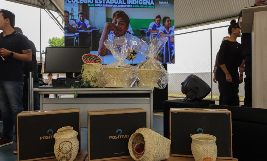 Manoel Ribas, 02 de fevereiro do 2023 - O governador Carlos Massa Ratinho Junior entregou na manhã desta quinta-feira as obras de ampliação no Colégio Estadual Indígena Cacique Gregório Kaekchot, na terra indigina Ivaí.