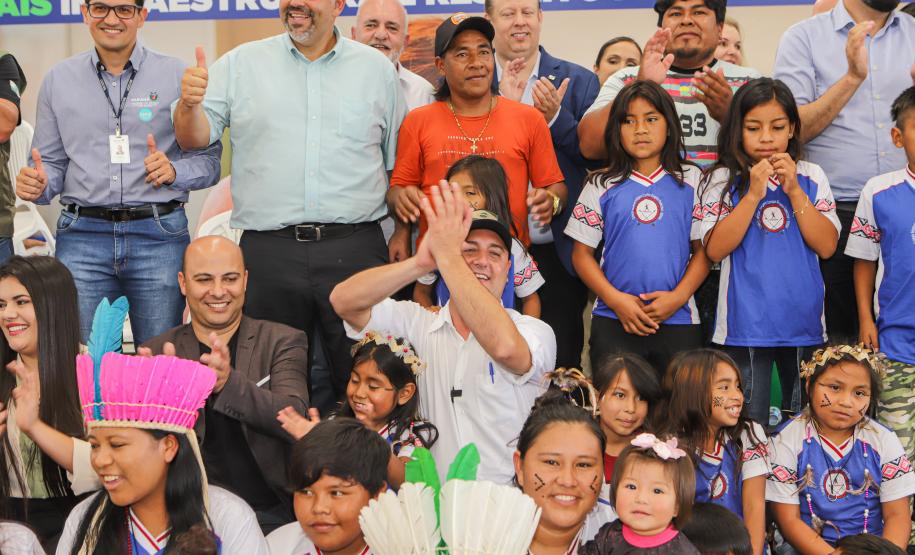 Manoel Ribas, 02 de fevereiro do 2023 - O governador Carlos Massa Ratinho Junior entregou na manhã desta quinta-feira as obras de ampliação no Colégio Estadual Indígena Cacique Gregório Kaekchot, na terra indigina Ivaí.
