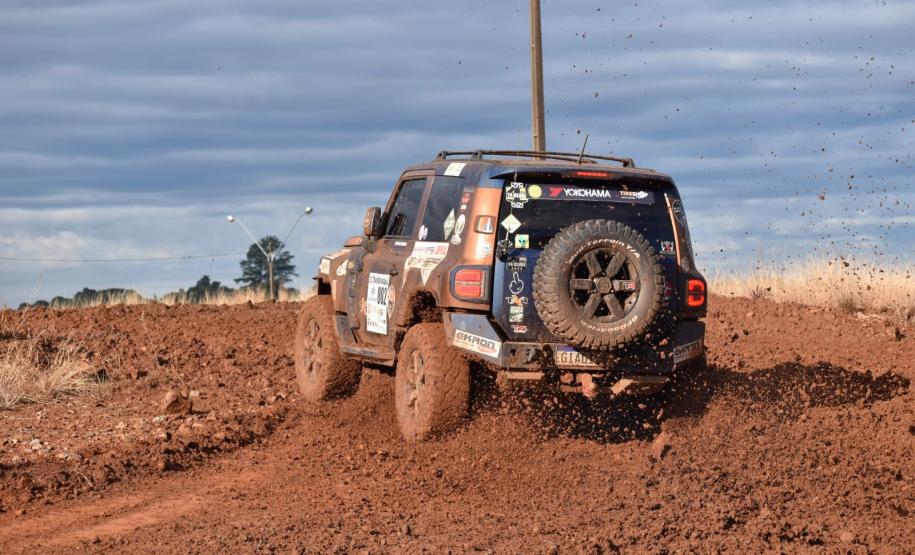 Mais de 1.200 pessoas acompanharam a festa de premiação do Rally Transparaná