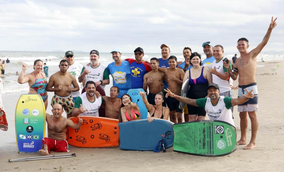 Verão Maior Paraná - Praia Brava de Guaratuba Federação Paranaense de Bodyboarding, do Instituto Guaramar e da prefeitura de Guaratuba, promoveram um evento com PCD - pessoas com deficiência, de pratica do esporte Bodyboarding.
