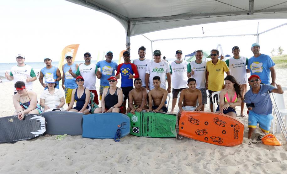 Verão Maior Paraná - Praia Brava de Guaratuba Federação Paranaense de Bodyboarding, do Instituto Guaramar e da prefeitura de Guaratuba, promoveram um evento com PCD - pessoas com deficiência, de pratica do esporte Bodyboarding.