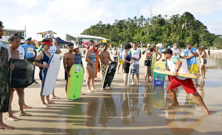 Verão Maior Paraná - Praia Brava de Guaratuba Federação Paranaense de Bodyboarding, do Instituto Guaramar e da prefeitura de Guaratuba, promoveram um evento com PCD - pessoas com deficiência, de pratica do esporte Bodyboarding.