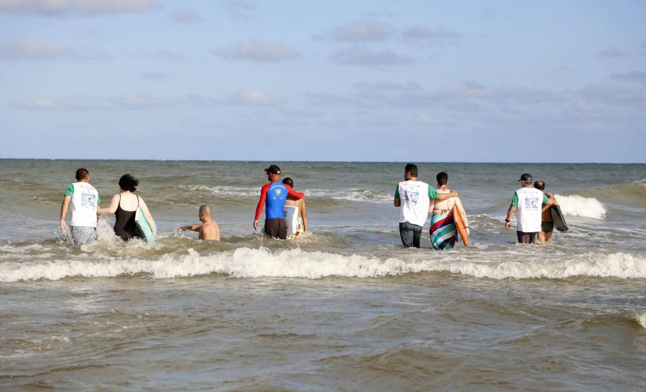 Verão Maior Paraná - Praia Brava de Guaratuba Federação Paranaense de Bodyboarding, do Instituto Guaramar e da prefeitura de Guaratuba, promoveram um evento com PCD - pessoas com deficiência, de pratica do esporte Bodyboarding.