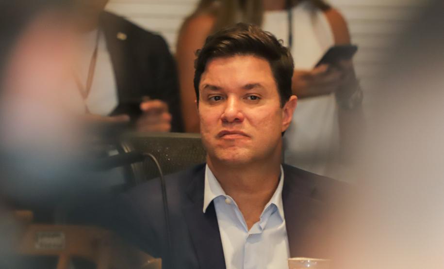 À Frente Paraná: governador anuncia pacote de obras de infraestrutura de R$ 3,4 bilhões