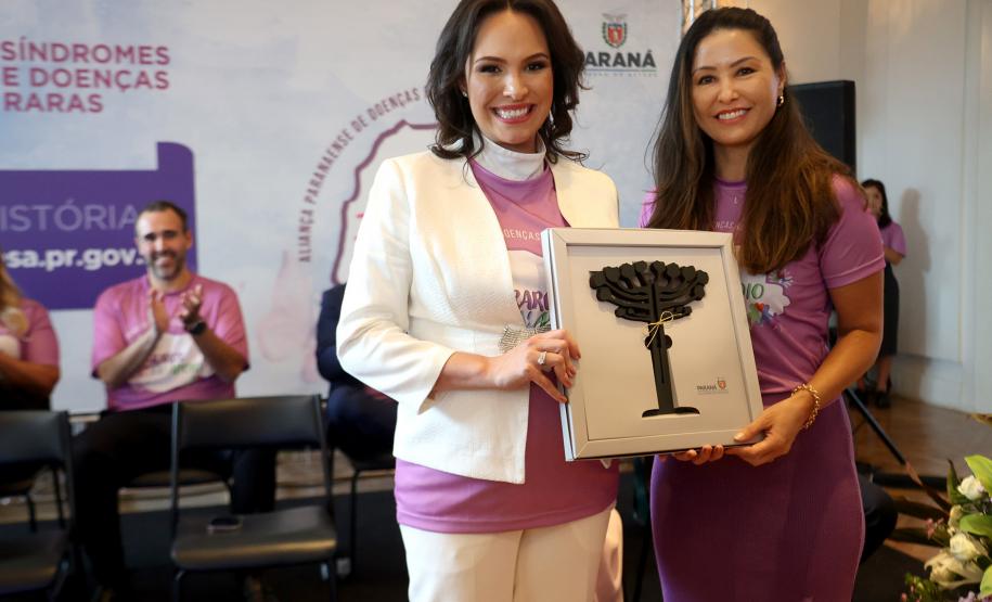 Sidora: Paraná lança sistema para mapear e apoiar pessoas sobre síndromes e doenças raras