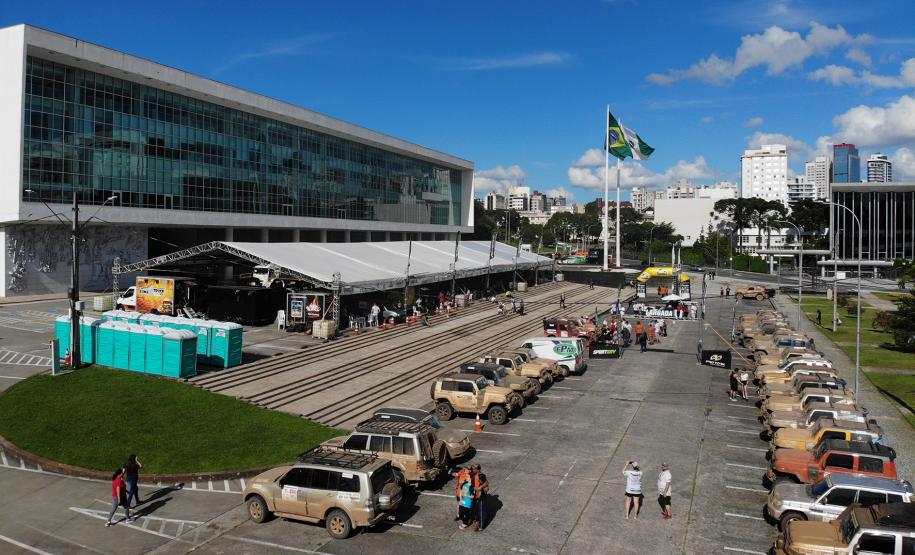 Mais de 1.200 pessoas acompanharam a festa de premiação do Rally Transparaná