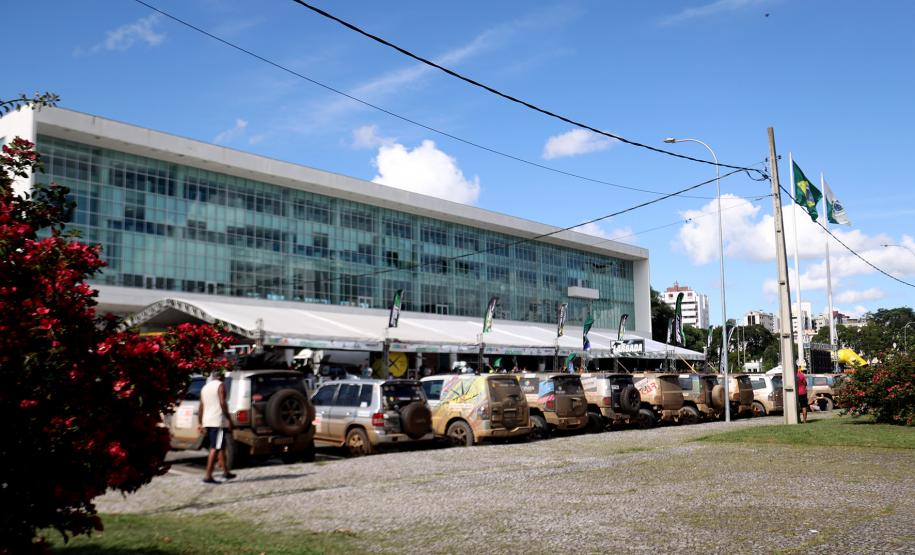 Mais de 1.200 pessoas acompanharam a festa de premiação do Rally Transparaná