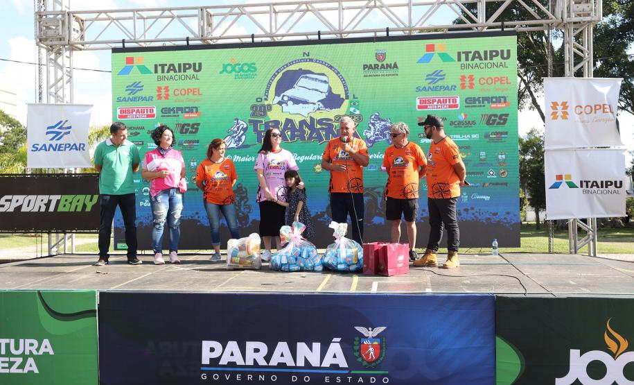 Mais de 1.200 pessoas acompanharam a festa de premiação do Rally Transparaná