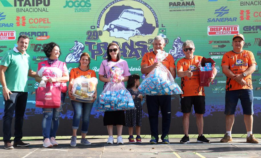 Mais de 1.200 pessoas acompanharam a festa de premiação do Rally Transparaná
