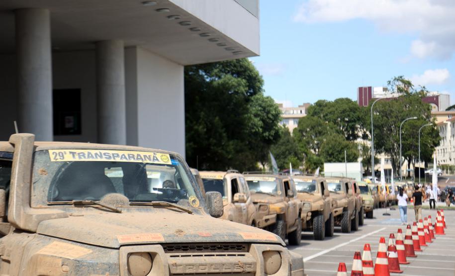 Mais de 1.200 pessoas acompanharam a festa de premiação do Rally Transparaná