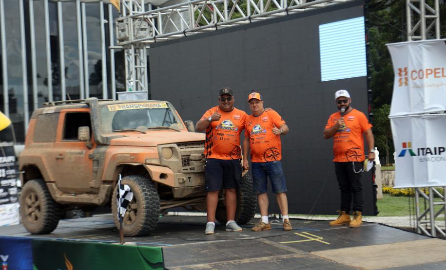 Mais de 1.200 pessoas acompanharam a festa de premiação do Rally Transparaná