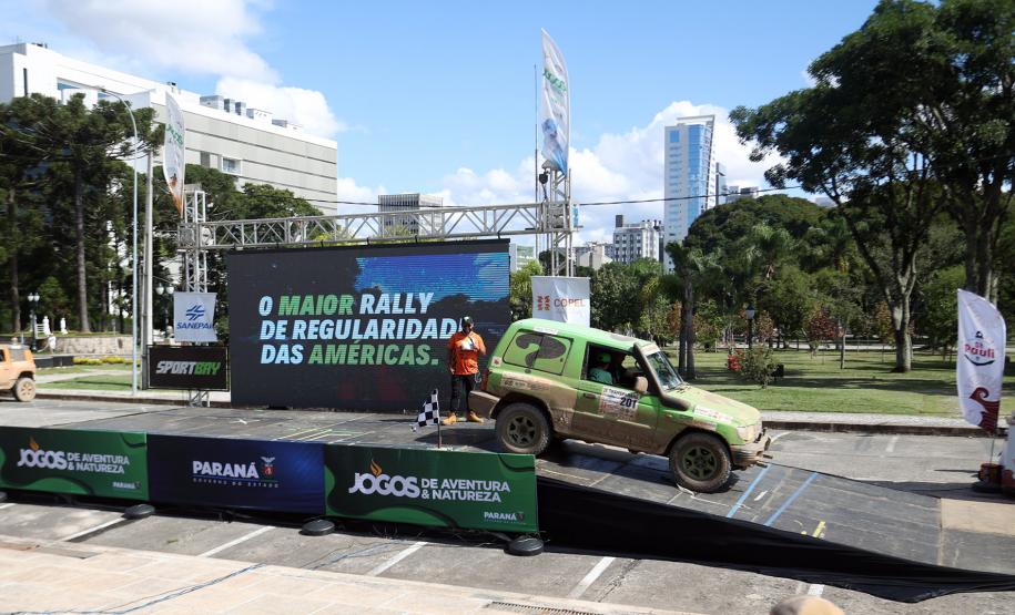 Mais de 1.200 pessoas acompanharam a festa de premiação do Rally Transparaná