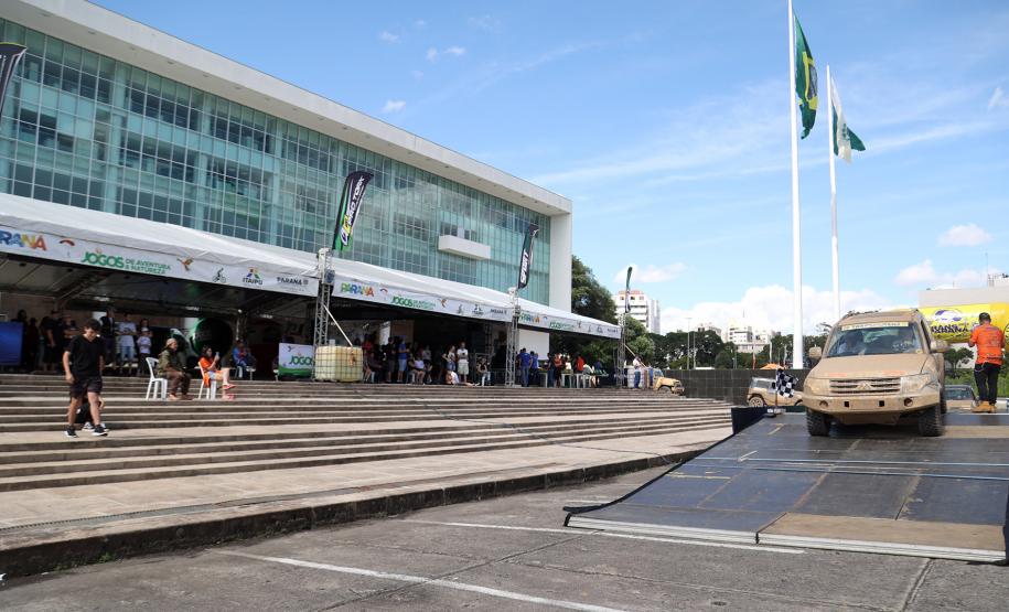 Mais de 1.200 pessoas acompanharam a festa de premiação do Rally Transparaná