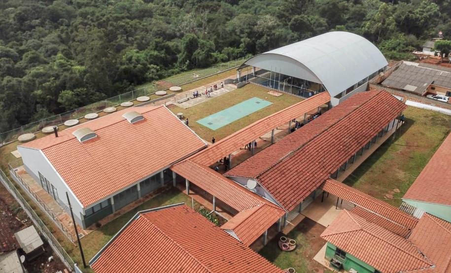 Manoel Ribas, 02 de fevereiro do 2023 - O governador Carlos Massa Ratinho Junior entregou na manhã desta quinta-feira as obras de ampliação no Colégio Estadual Indígena Cacique Gregório Kaekchot, na terra indigina Ivaí.