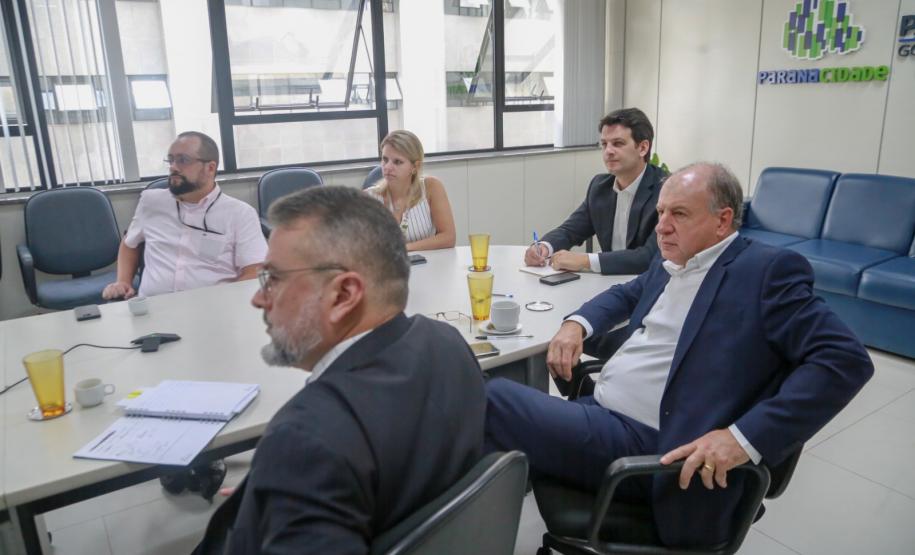 Com R$ 900 milhões em caixa, Sistema de Financiamento aos Municípios atualiza gestão