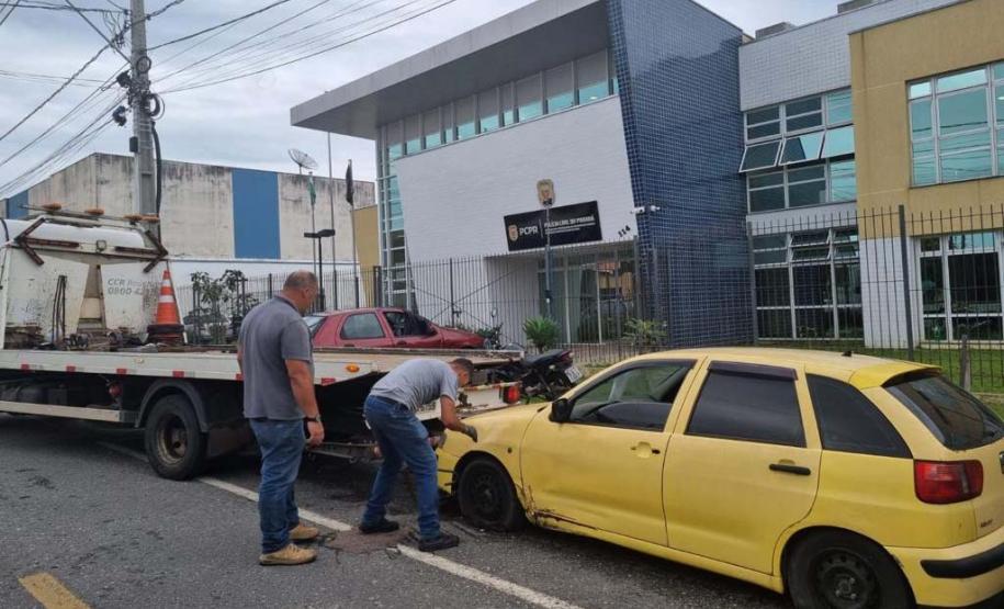 Polícia Civil inicia nova etapa de remoção de veículos apreendidos em delegacias da RMC