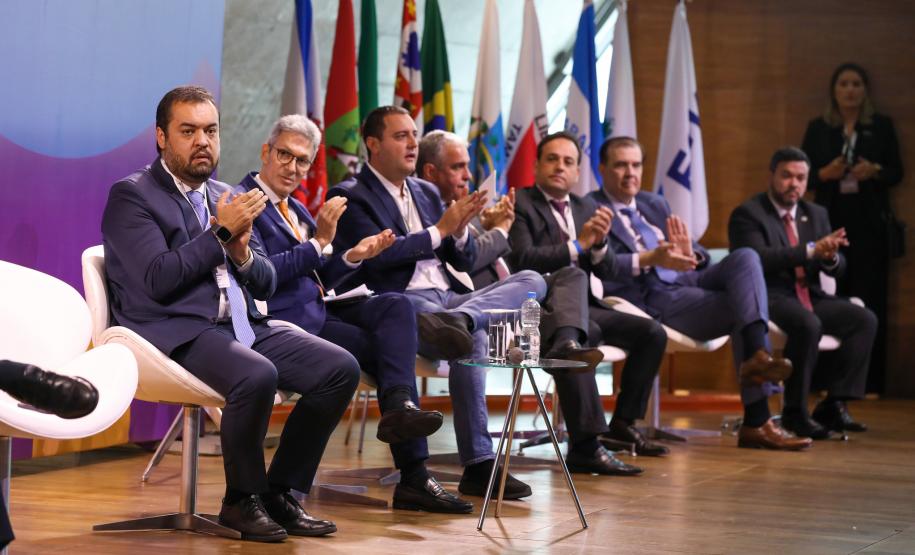 Ratinho Junior reforça importância da integração entre o Sul e Sudeste no 7º encontro do Cosud